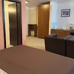 Hotel Aston