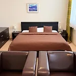Aston Отель