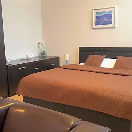 Hotell Aston