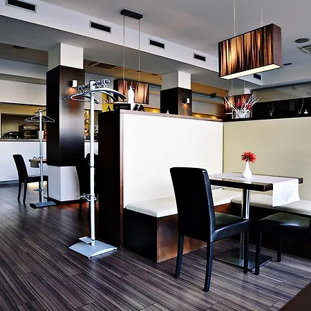 Hotel Aston