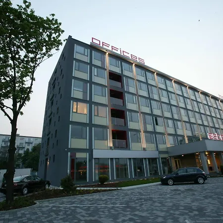 Aston Hotel 3*
