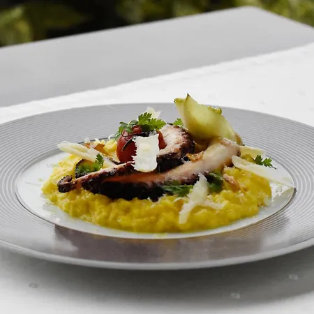 Отель Aston Братислава