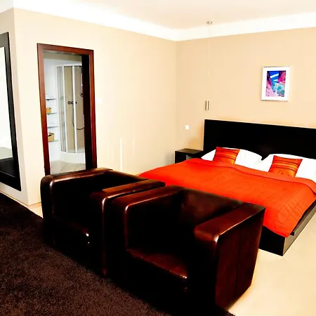 Aston 3* Братислава