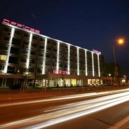 Aston Hotel 3*